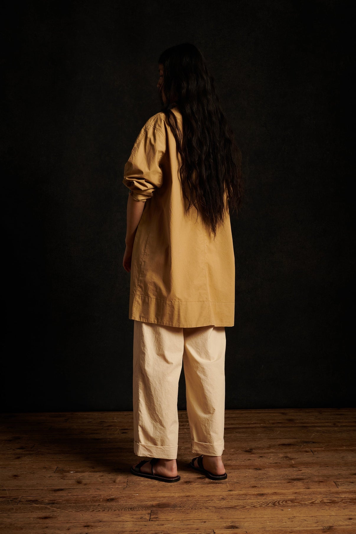 ULSAN BEIGE DRESS vue 5